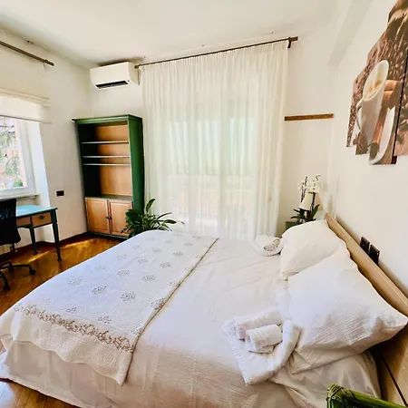 Cozy Holidays Apartment *